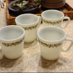 Vinatge Pyrex Spring Blossom Mugs Set of 4